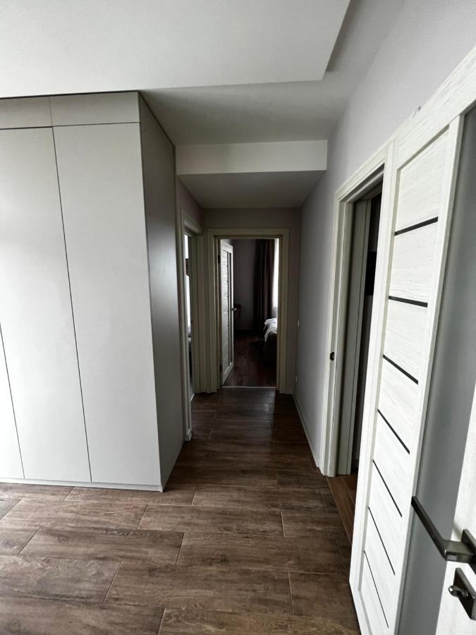 Апартаменти Sunvi В Жк Сонячний Квартал Golubinoye Exteriör bild