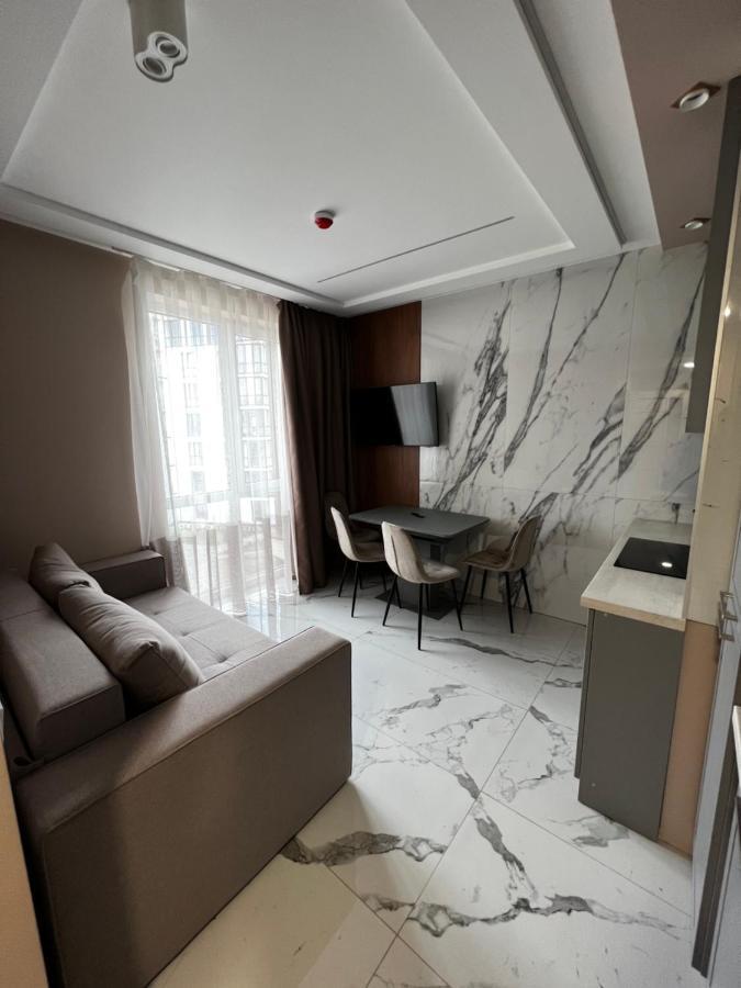 Апартаменти Sunvi В Жк Сонячний Квартал Golubinoye Exteriör bild